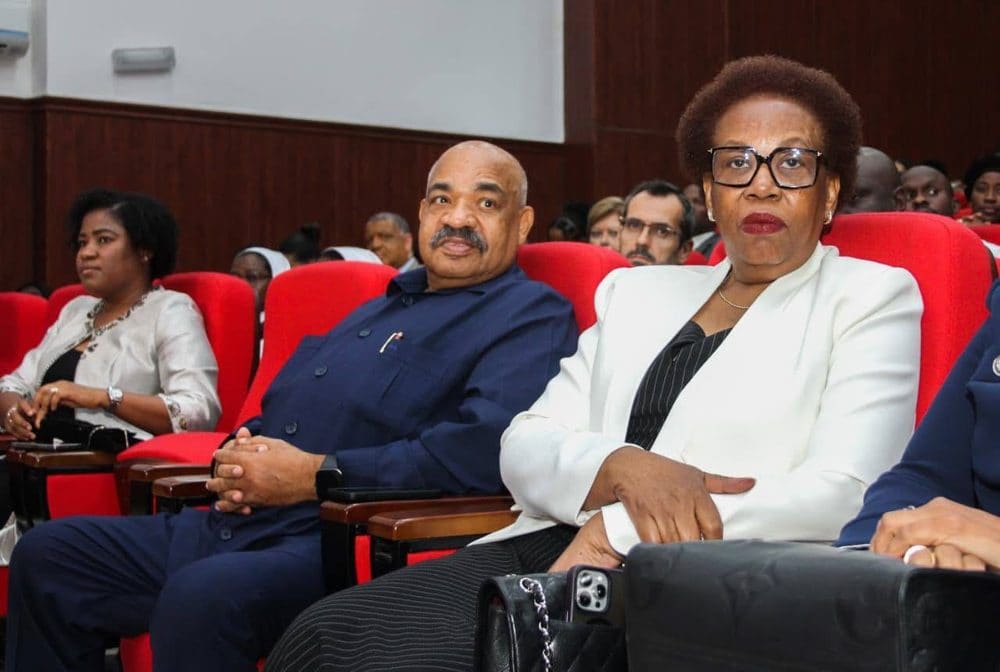 Plateia na cerimónia de lançamento da Cátedra UNESCO